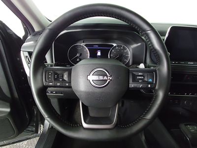 2025 Nissan Rogue — photo 12 view
