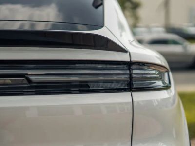 2024 Porsche Cayenne Coupe — photo 12 view