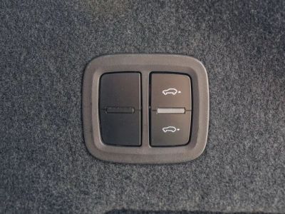 2024 Porsche Cayenne Coupe — photo 48 view