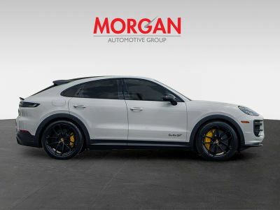 2024 Porsche Cayenne Coupe — engine compartment view