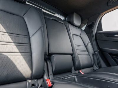 2024 Porsche Cayenne Coupe — photo 43 view