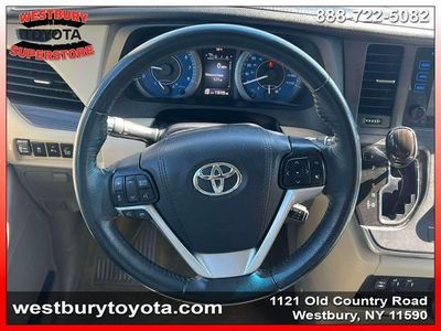 2017 Toyota Sienna - Photo 14