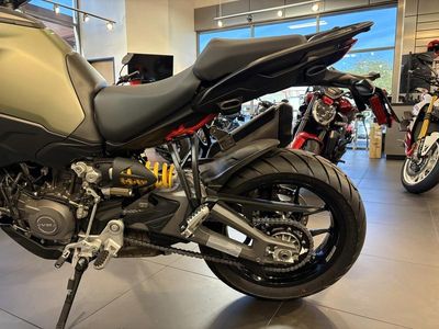 2025 Ducati Multistrada V2 S Storm Green - Photo 9