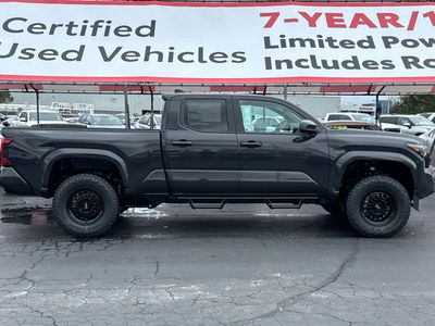 2026 Toyota Tacoma — photo 8 view