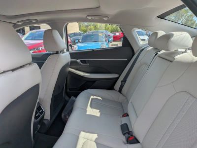 2023 Hyundai Sonata Hybrid — photo 13 view