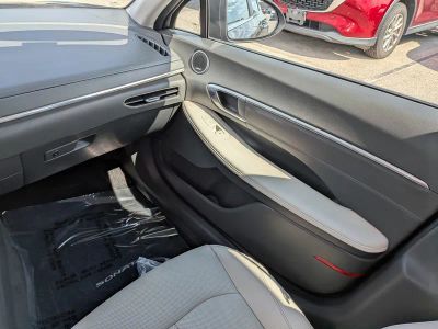 2023 Hyundai Sonata Hybrid — photo 16 view