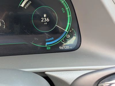 2023 Hyundai Sonata Hybrid — photo 25 view