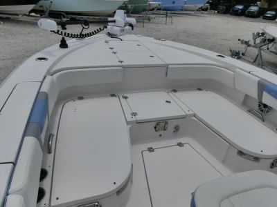 2023 Robalo 266 Cayman SD — photo 15 view