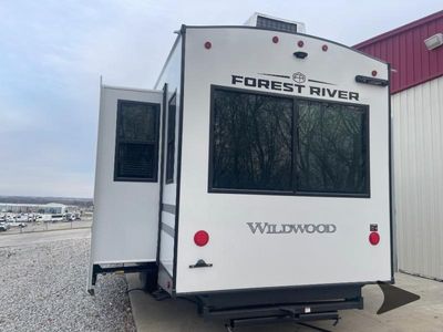 2026 Forest River RV Wildwood Heritage Glen - Photo 4