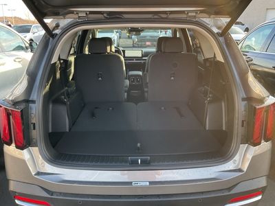 2026 Kia Sorento Hybrid - Photo 17