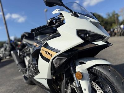 2026 Kawasaki Ninja ZX-6R - Photo 8