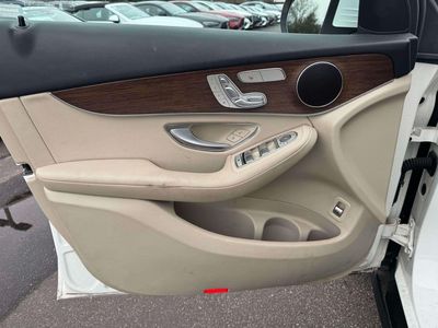 2022 Mercedes-Benz GLC - Photo 18