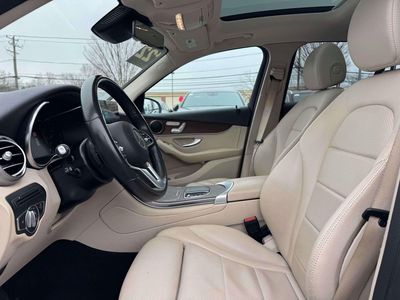 2022 Mercedes-Benz GLC - Photo 4