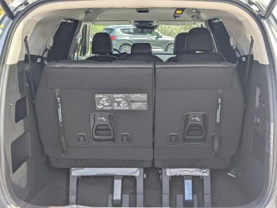 2026 Kia Carnival Hybrid — photo 13 view