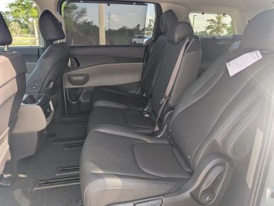 2026 Kia Carnival Hybrid — photo 17 view