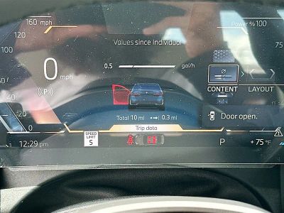 2026 BMW 5 Series — photo 9 view