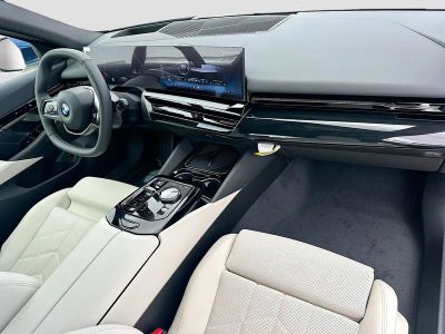 2026 BMW 5 Series — photo 24 view