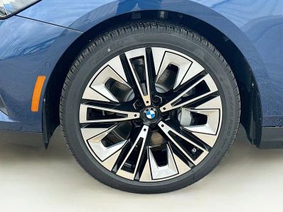 2026 BMW 5 Series — photo 26 view