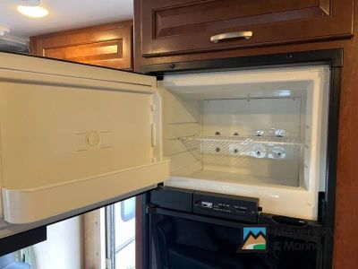 2016 Thor Motor Coach Outlaw Class C - Photo 21