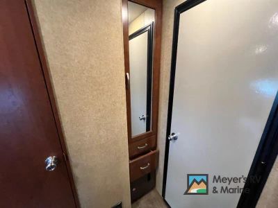 2016 Thor Motor Coach Outlaw Class C - Photo 41