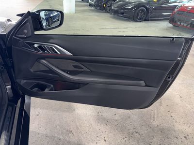 2022 BMW M4 - Photo 9