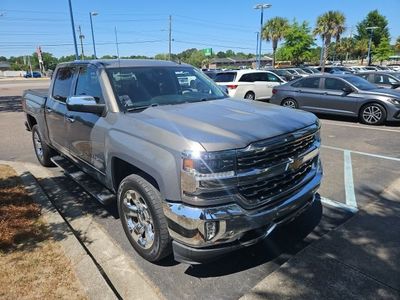 2017 Chevrolet Silverado 1500 - Photo 2
