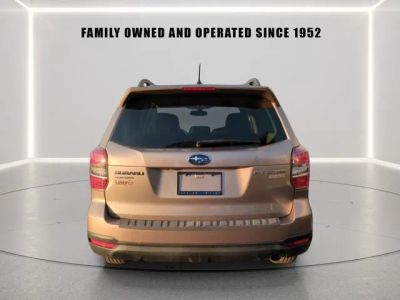 2015 Subaru Forester — detail view