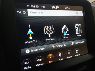 2023 Jeep Renegade - Photo 17
