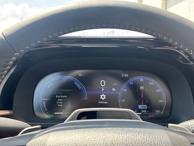 2026 Toyota Crown Signia — photo 24 view