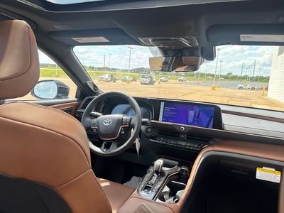 2026 Toyota Crown Signia — photo 30 view