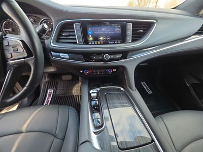 2024 Buick Enclave - Photo 13