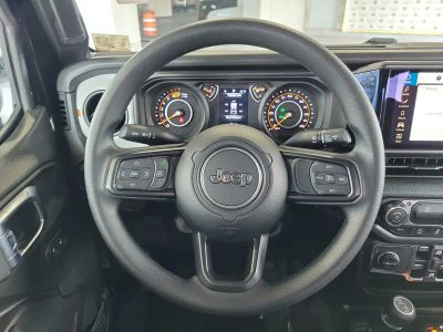 2026 Jeep Wrangler — photo 12 view