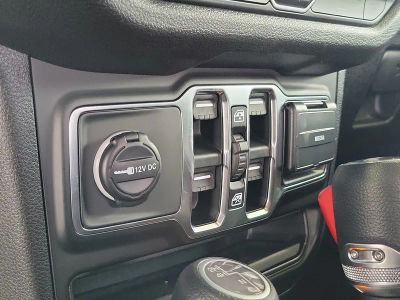 2026 Jeep Wrangler — photo 15 view