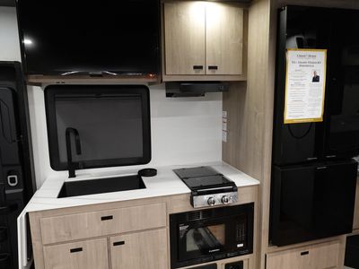 2026 Grand Design Lineage Series M - Photo 7