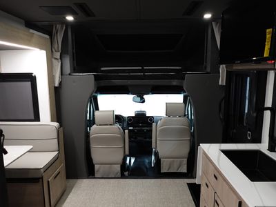 2026 Grand Design Lineage Series M - Photo 6