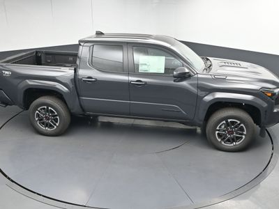 2025 Toyota Tacoma i-FORCE MAX TRD Sport i-FORCE MAX Truck Double Cab — photo 29 view
