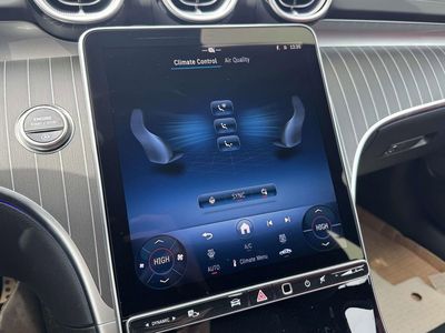 2026 Mercedes-Benz C-Class — photo 28 view