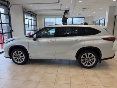 2023 Toyota Highlander L - Photo 3