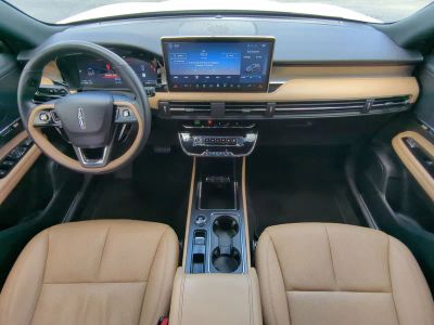 2023 Lincoln Corsair — photo 17 view