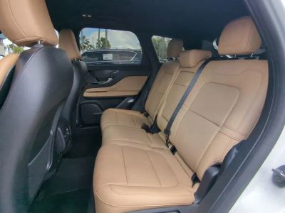 2023 Lincoln Corsair — photo 16 view