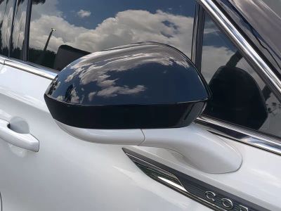 2023 Lincoln Corsair — photo 12 view