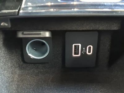 2023 Lincoln Corsair — photo 25 view