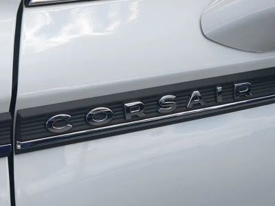 2023 Lincoln Corsair — photo 13 view