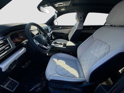 2026 Volkswagen Atlas Cross Sport - Photo 17