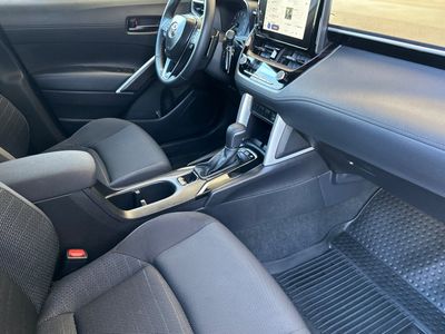 2025 Toyota Corolla Cross - Photo 16