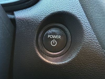 2025 Toyota Corolla Cross - Photo 23