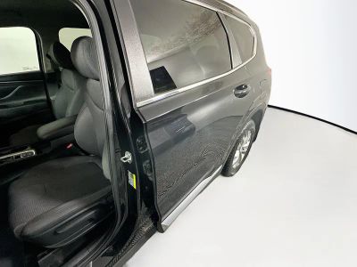 2020 Hyundai Santa Fe — photo 12 view
