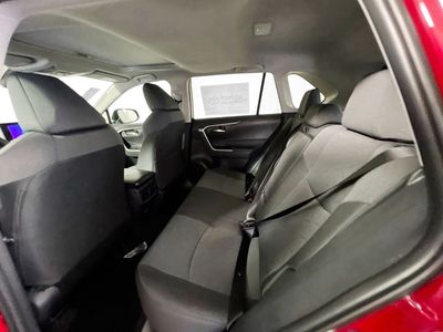 2025 Toyota RAV4 - Photo 25