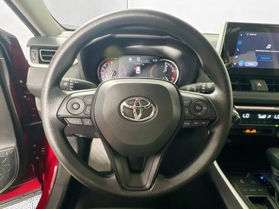 2025 Toyota RAV4 - Photo 15