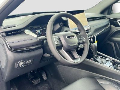 2026 Jeep Compass — photo 9 view